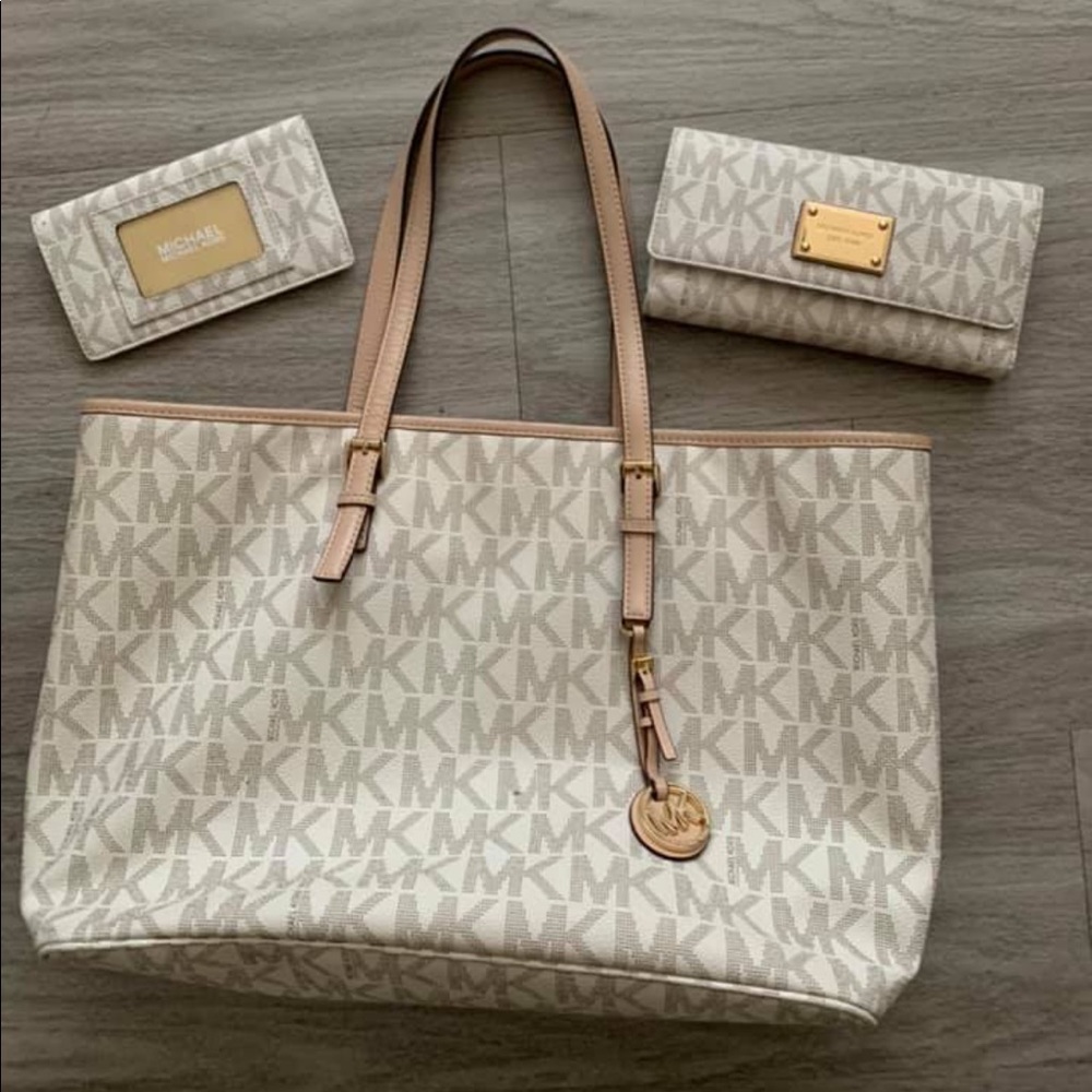 Michael kors tote